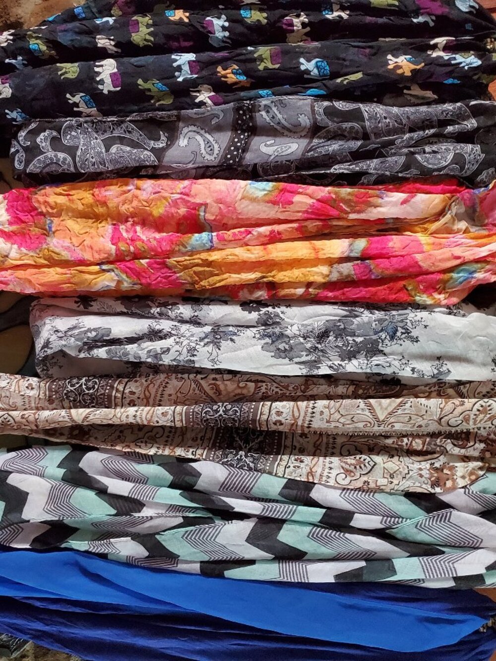 Lot of 8 Women's Scarves Watercolor Paisley Elephant Chevron Floral Infinity